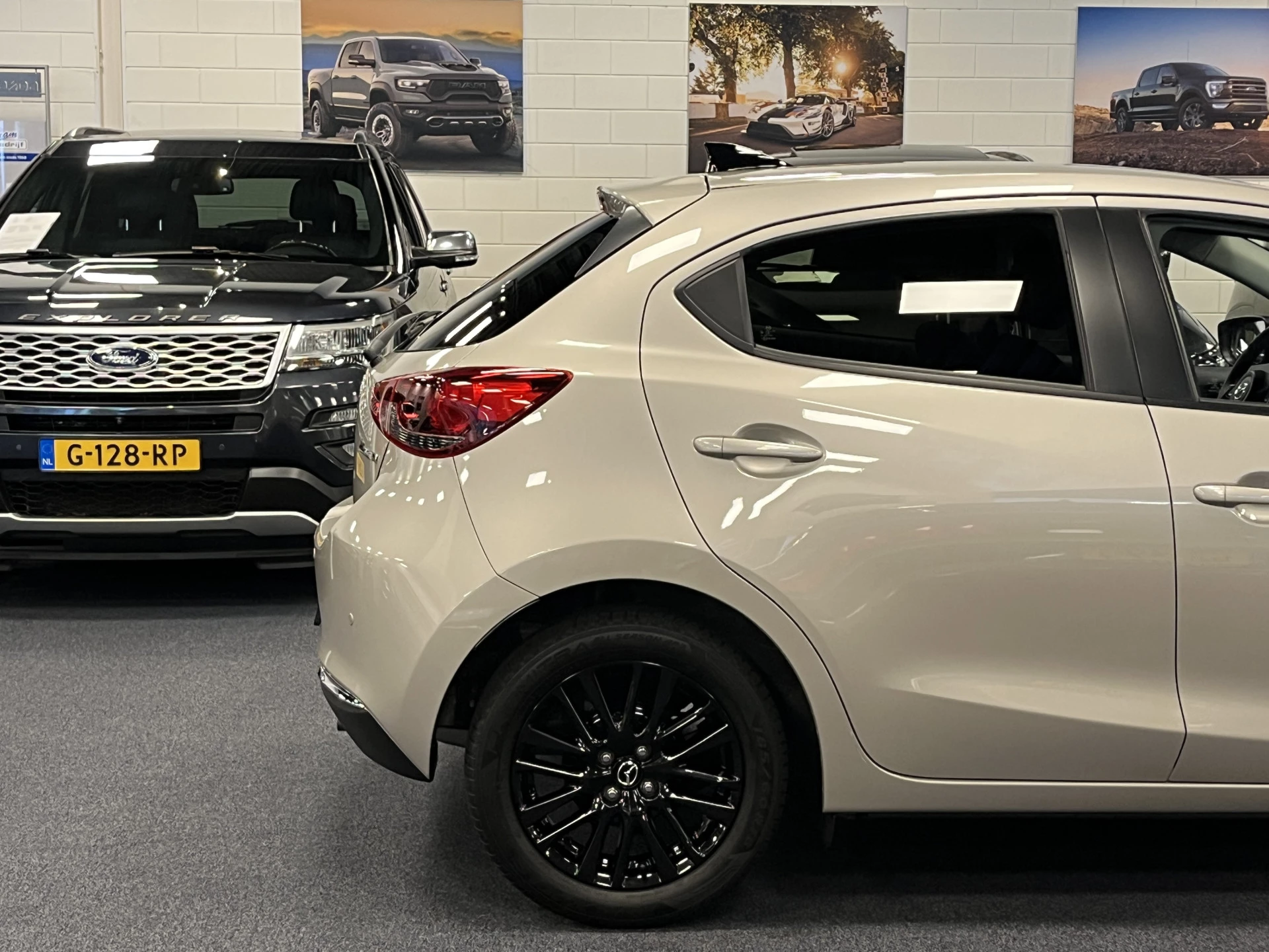 Hoofdafbeelding Mazda 2