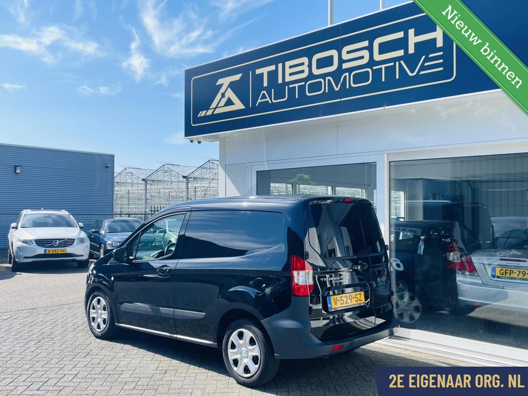 Hoofdafbeelding Ford Transit Courier