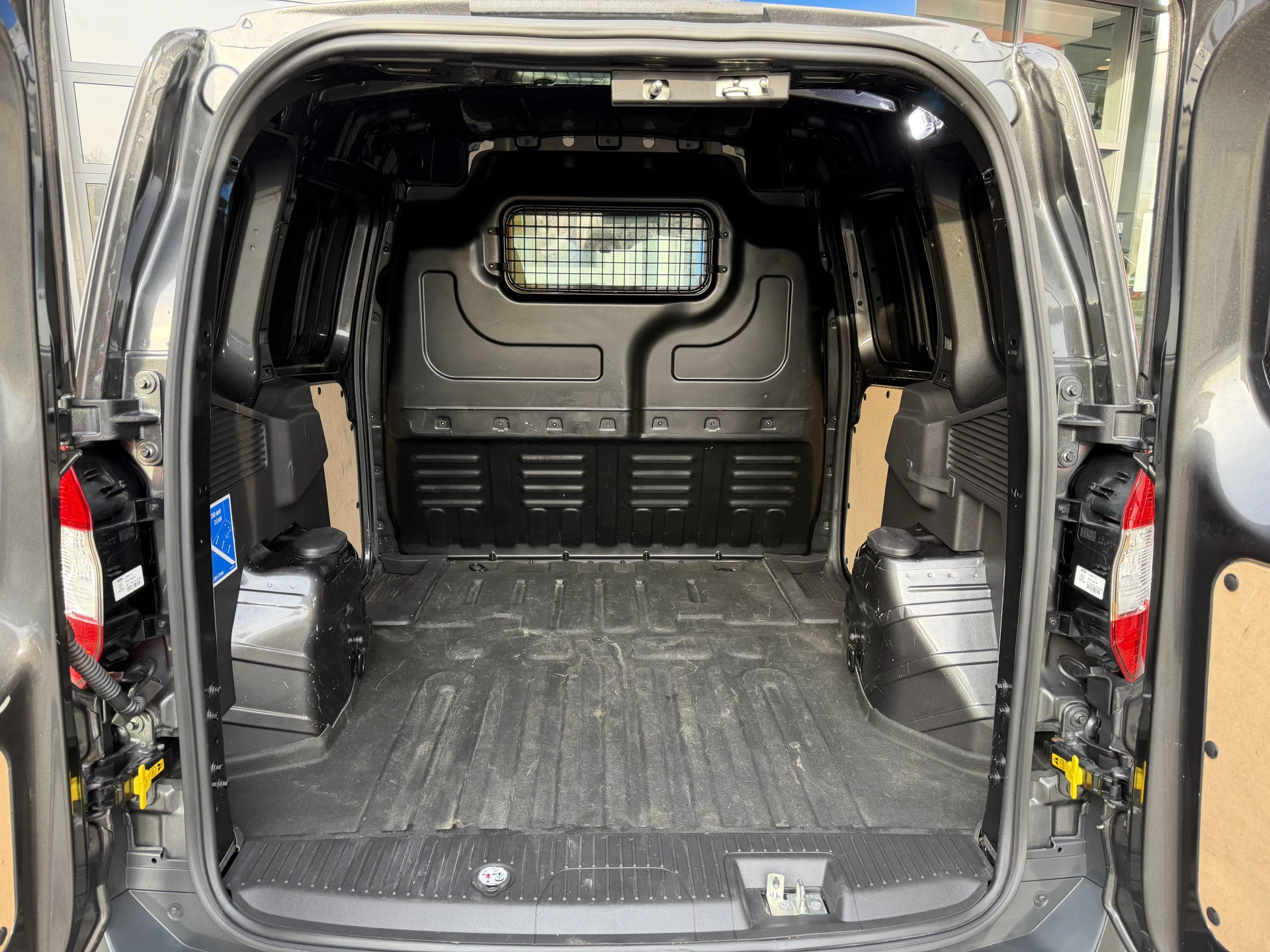 Hoofdafbeelding Ford Transit Courier