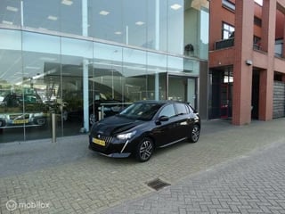 Peugeot 208 1.2 131pk PureTech Allure automaat 1e eig.