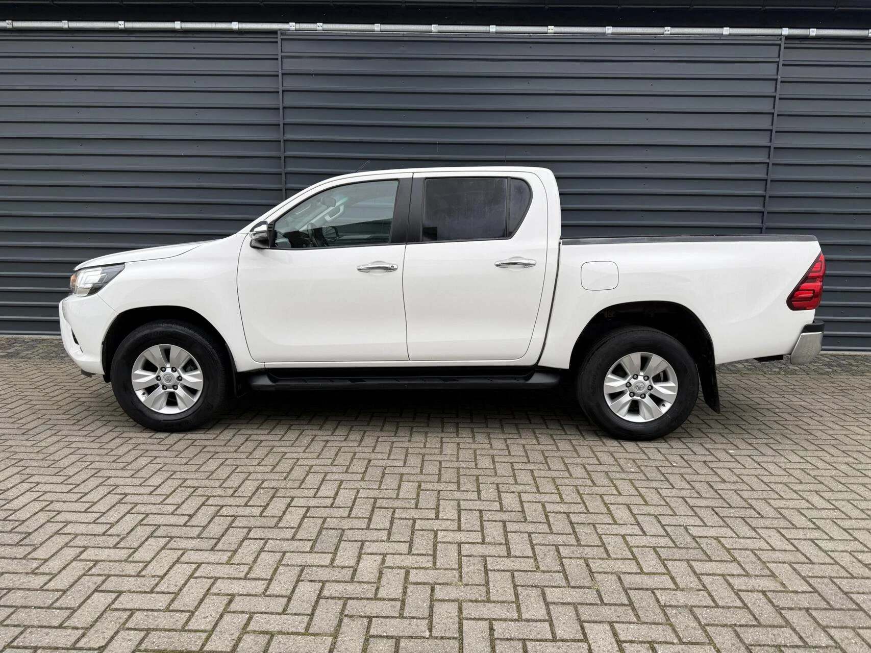 Hoofdafbeelding Toyota Hilux