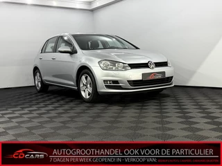 Volkswagen Golf 1.2 TSI CUP Edition Airco, Cruise control, Parkeersensoren, Lichtmetalen velgen, Stoelverwarming, A start stop, Radio