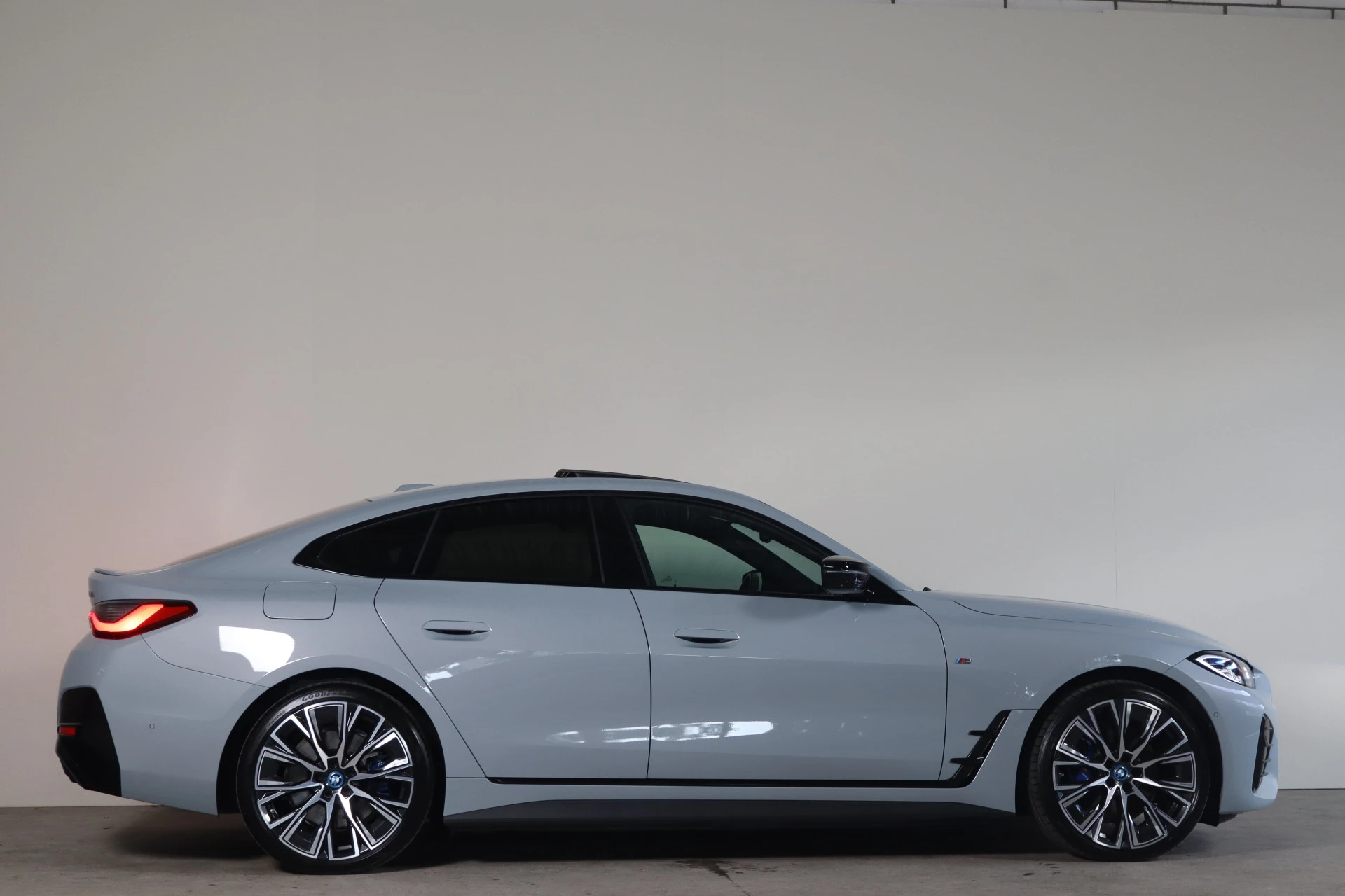 Hoofdafbeelding BMW i4
