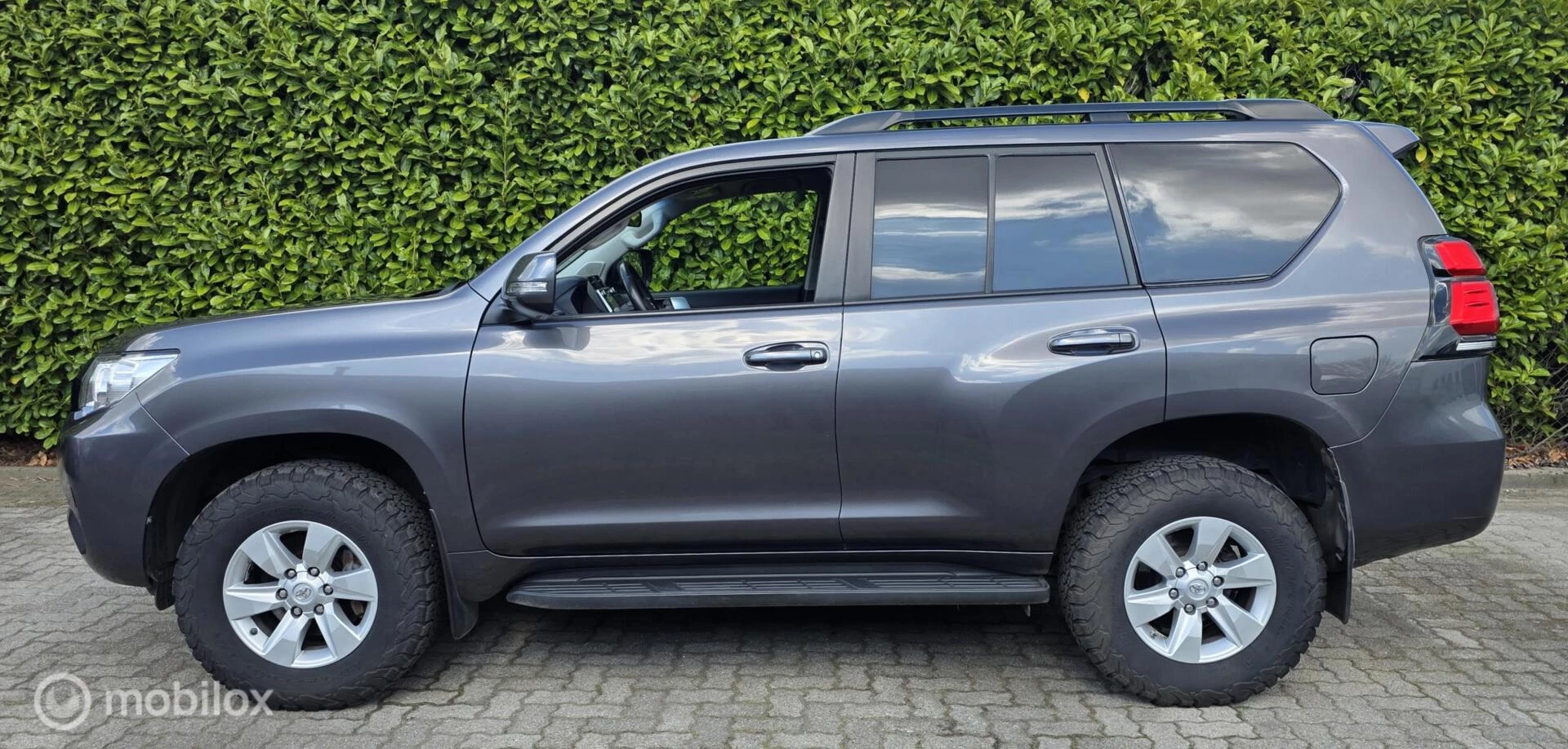 Hoofdafbeelding Toyota Land Cruiser