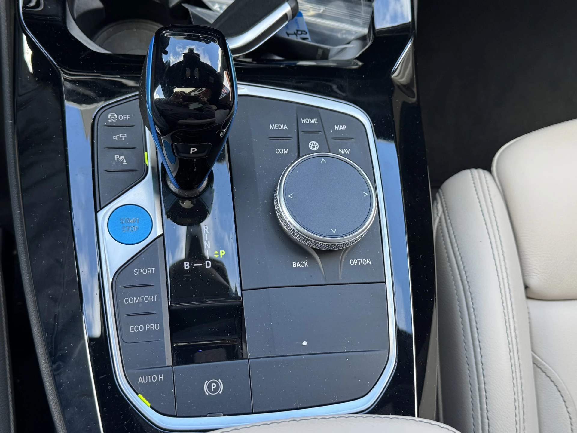 Hoofdafbeelding BMW iX3