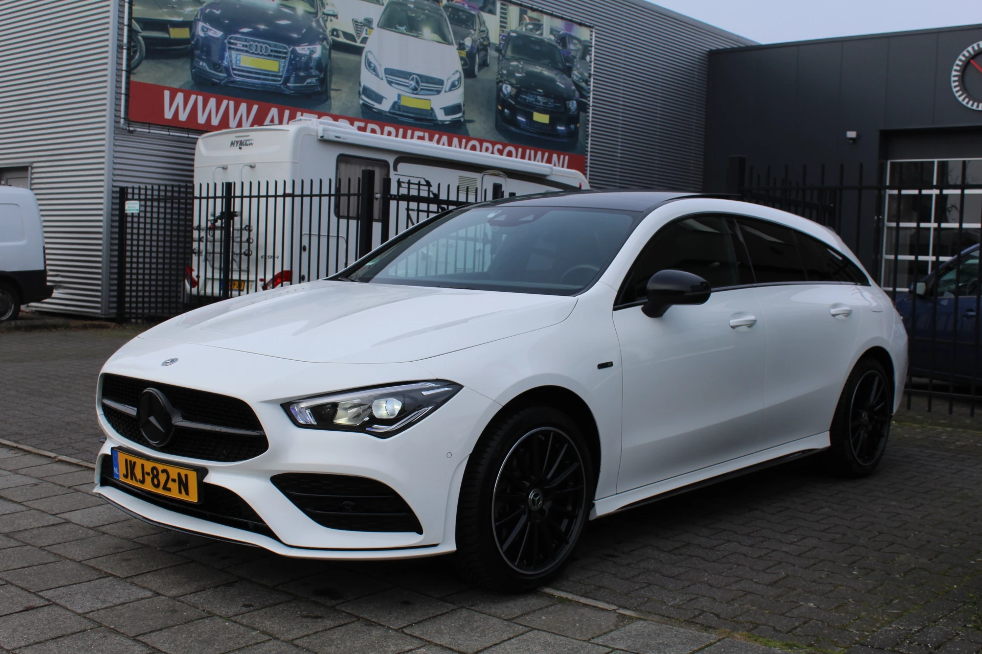 Hoofdafbeelding Mercedes-Benz CLA