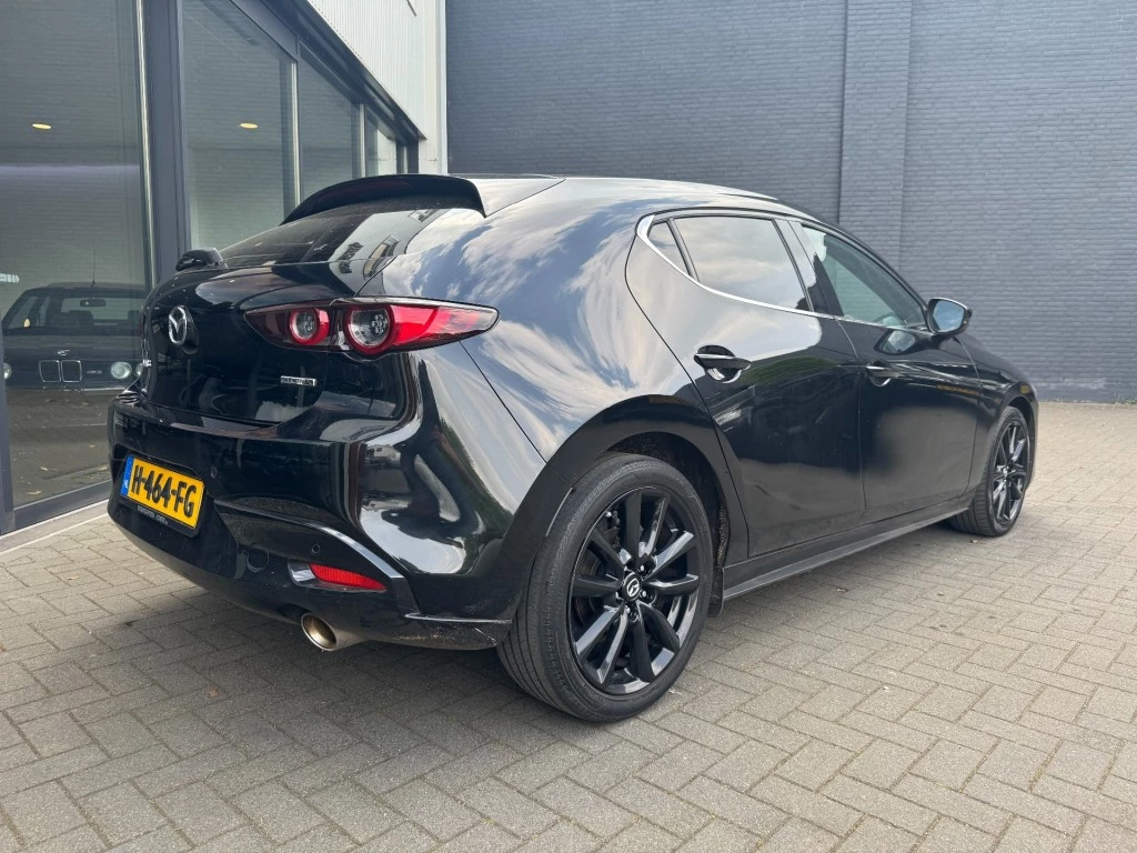 Hoofdafbeelding Mazda 3