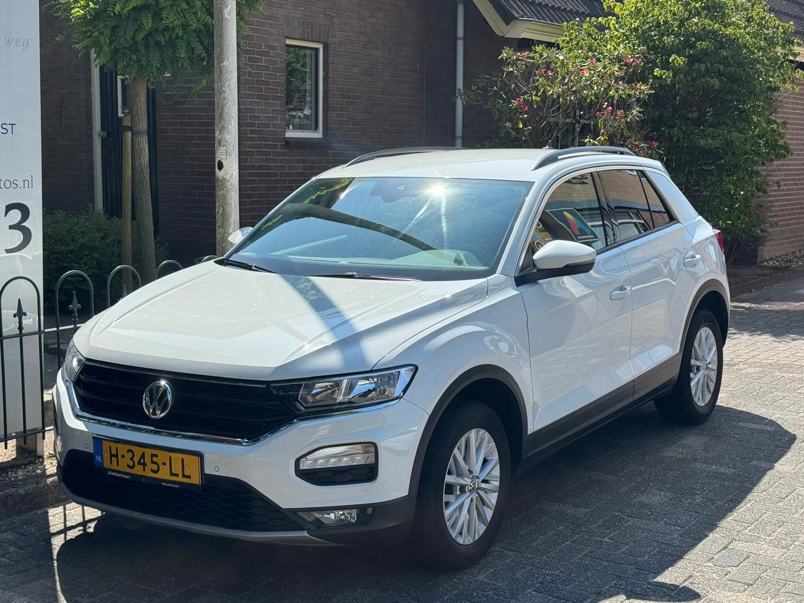 Hoofdafbeelding Volkswagen T-Roc