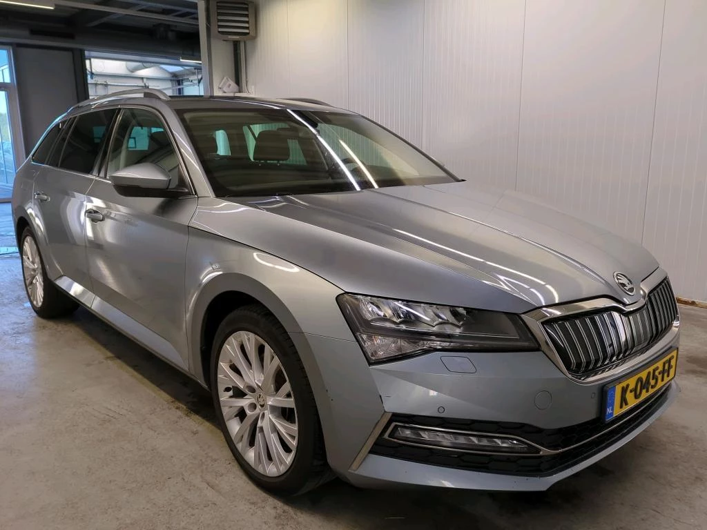 Hoofdafbeelding Škoda Superb