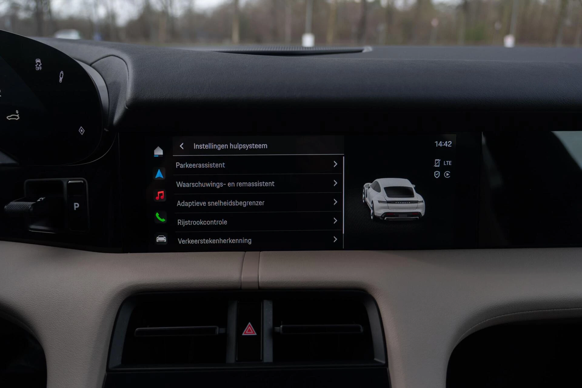 Hoofdafbeelding Porsche Taycan