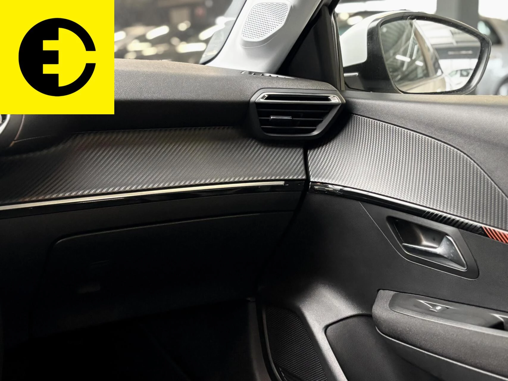 Hoofdafbeelding Peugeot e-208