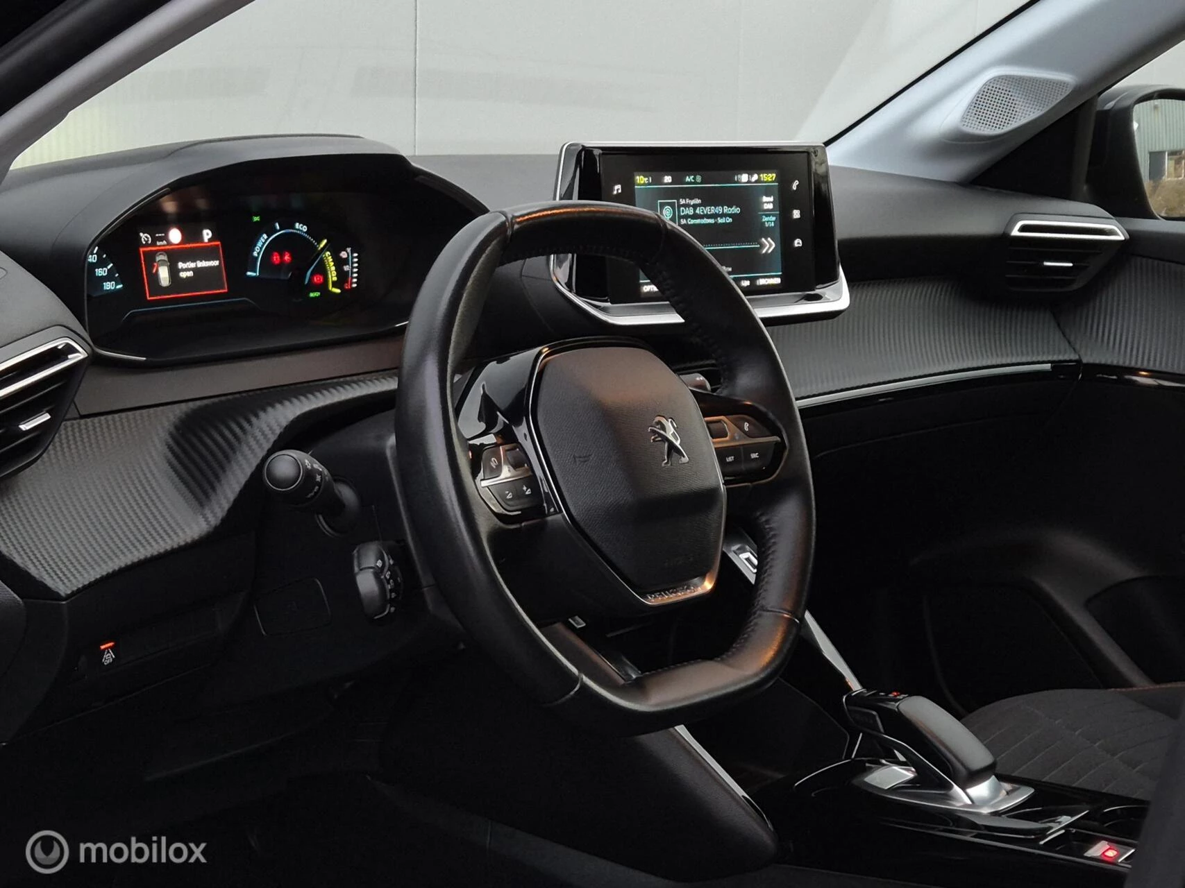 Hoofdafbeelding Peugeot e-208