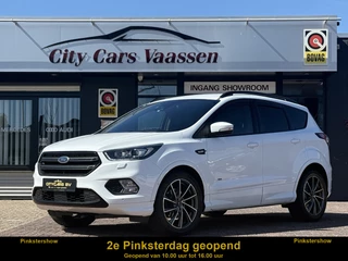 Ford Kuga 2.0 ST-Line automaat 4x4 243 pk Apple carplay camera climate ctr cruise ctr elktr trekhaak half leder/alcantara lmv 19 inch keyless entry dealer onderhouden