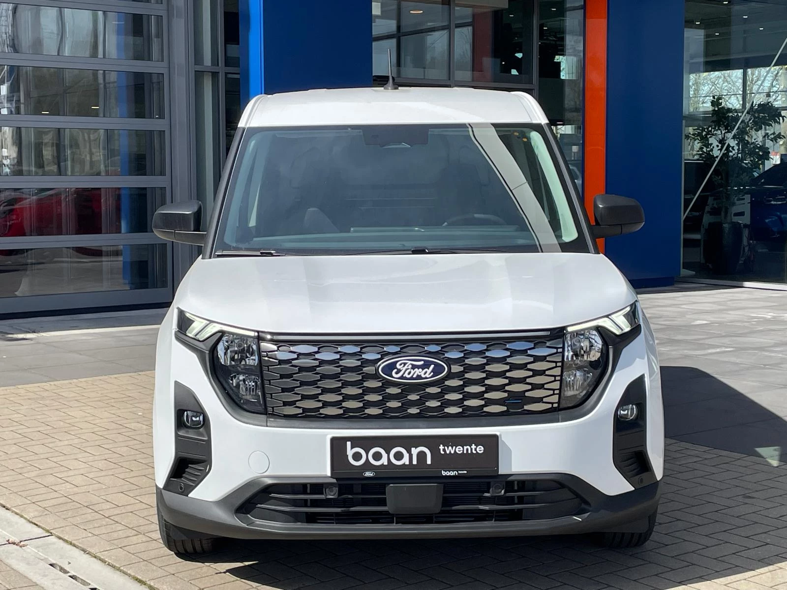 Hoofdafbeelding Ford E-Transit Courier