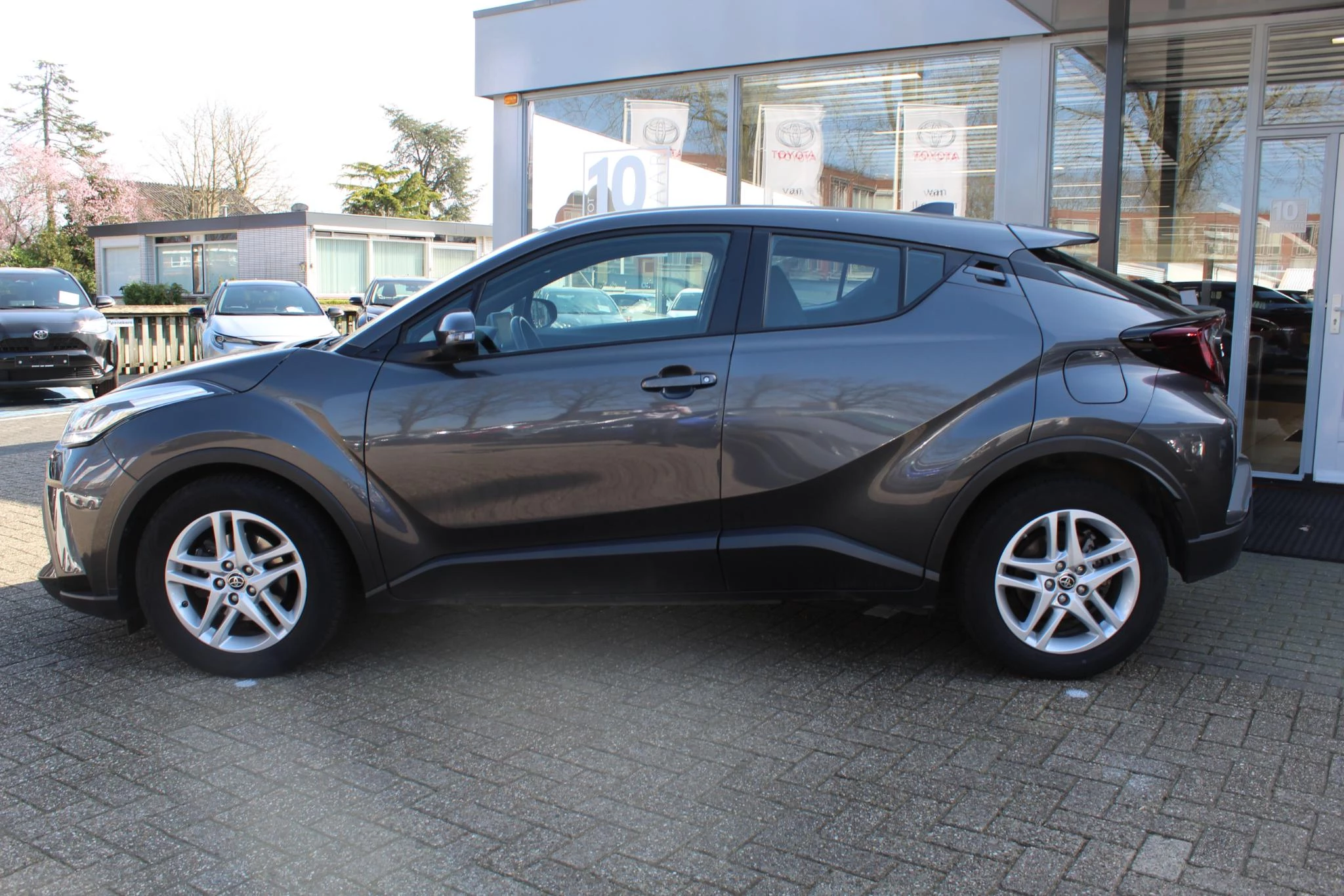 Hoofdafbeelding Toyota C-HR
