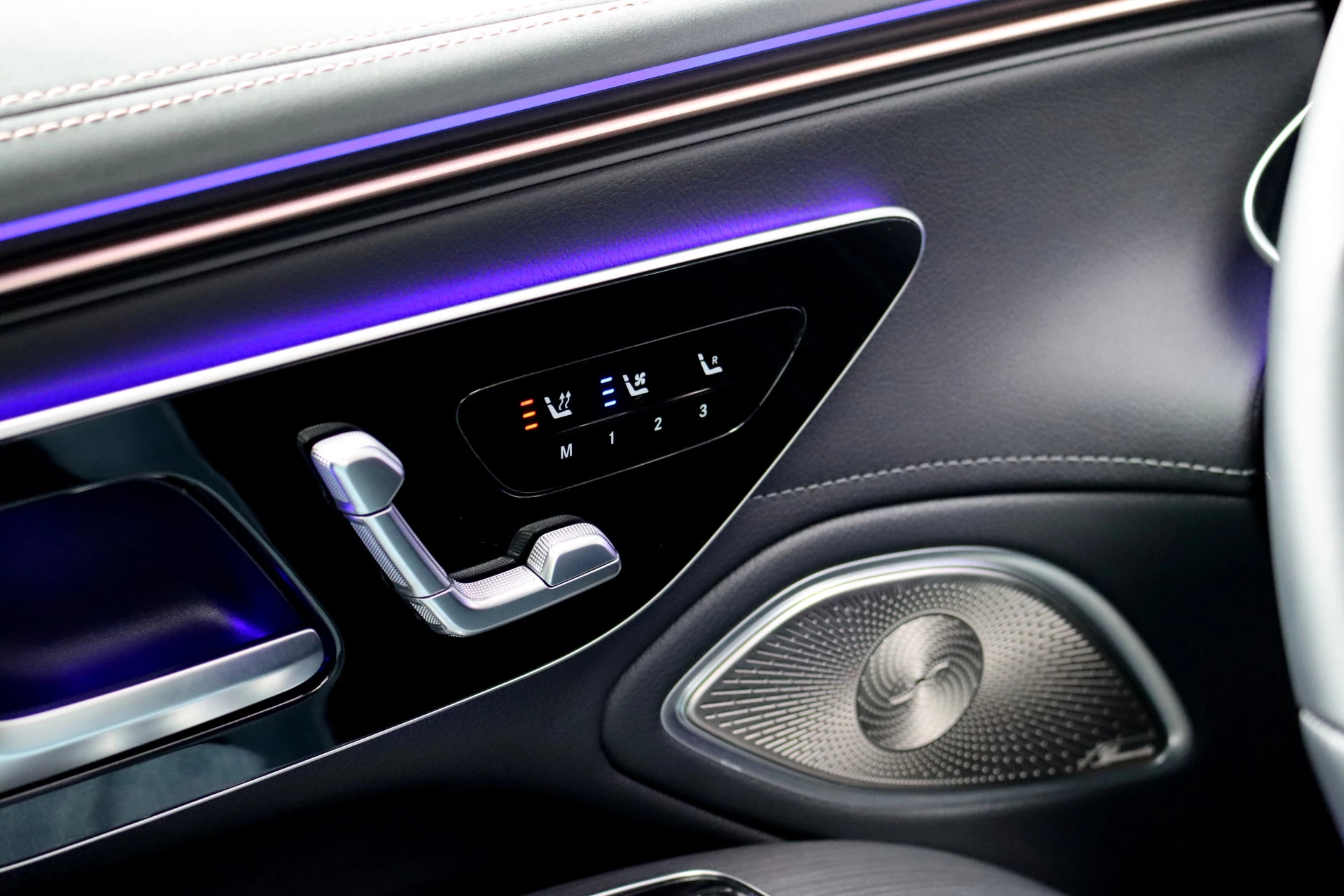 Hoofdafbeelding Mercedes-Benz EQS