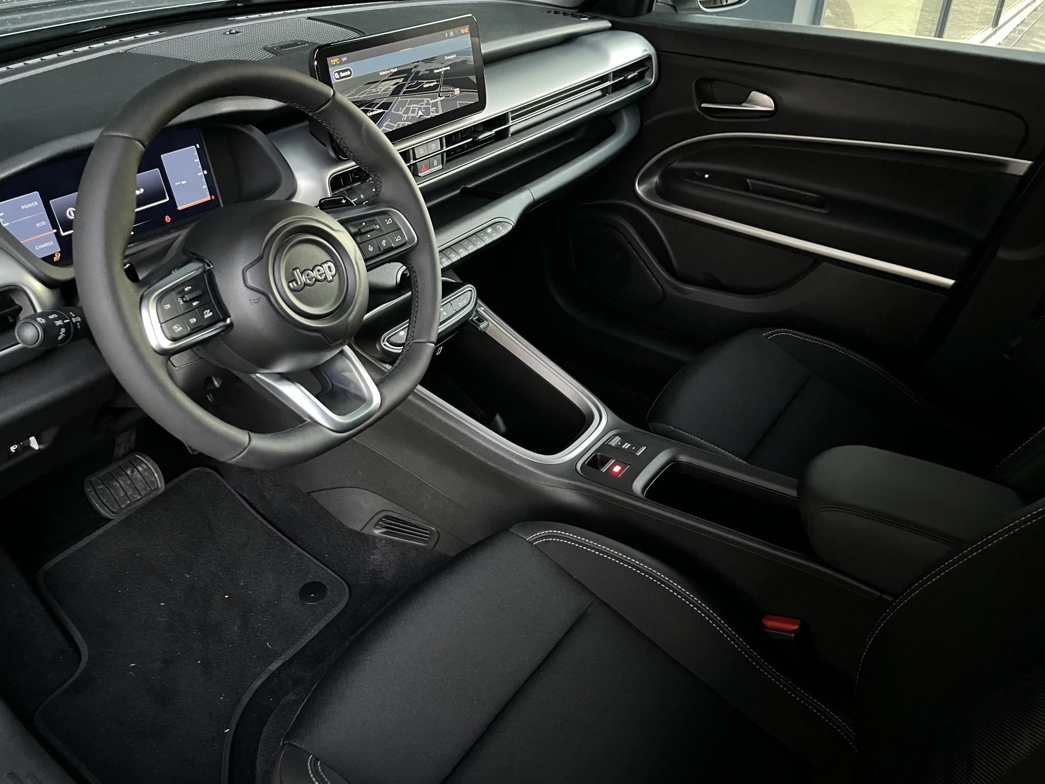 Hoofdafbeelding Jeep Avenger