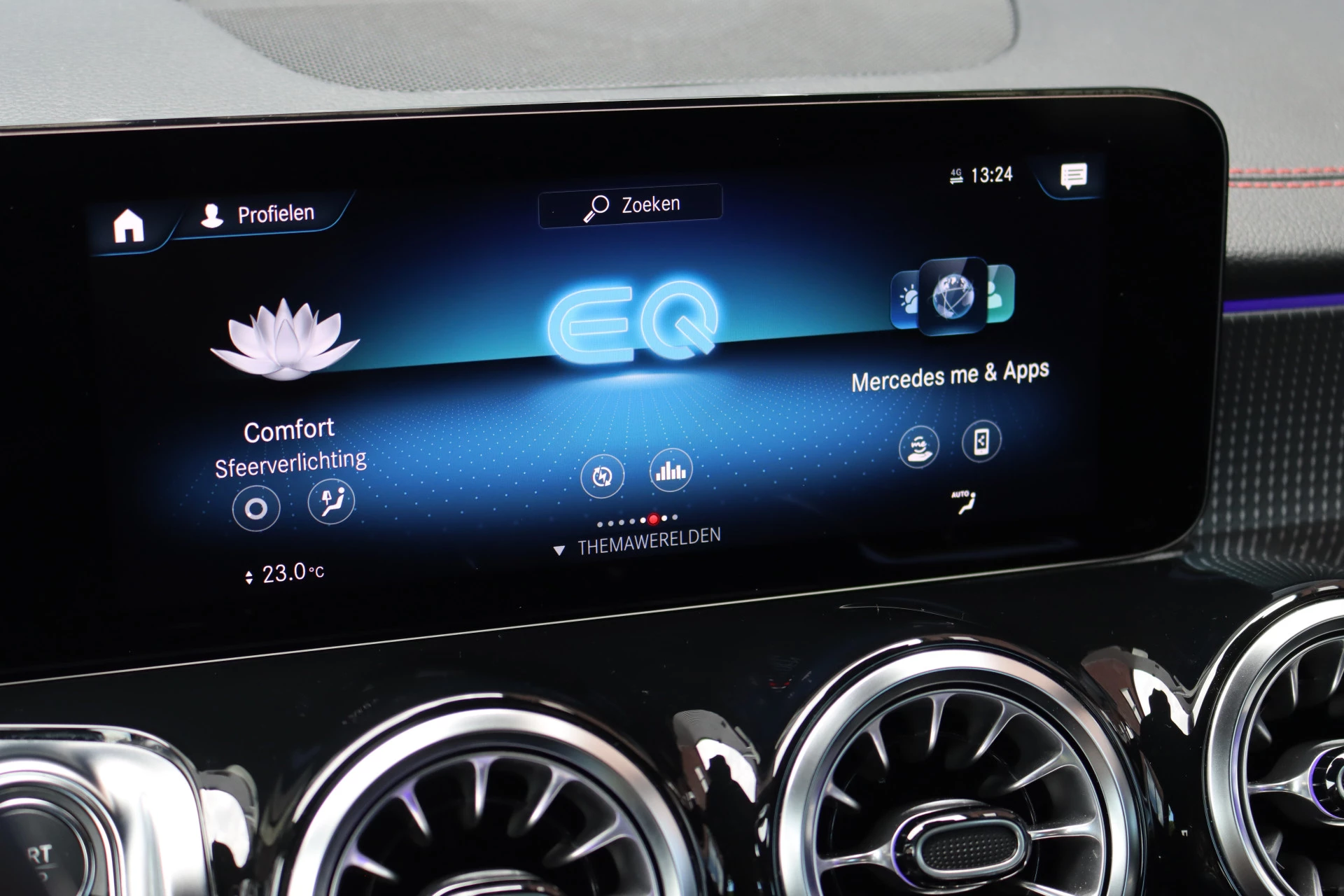 Hoofdafbeelding Mercedes-Benz EQB