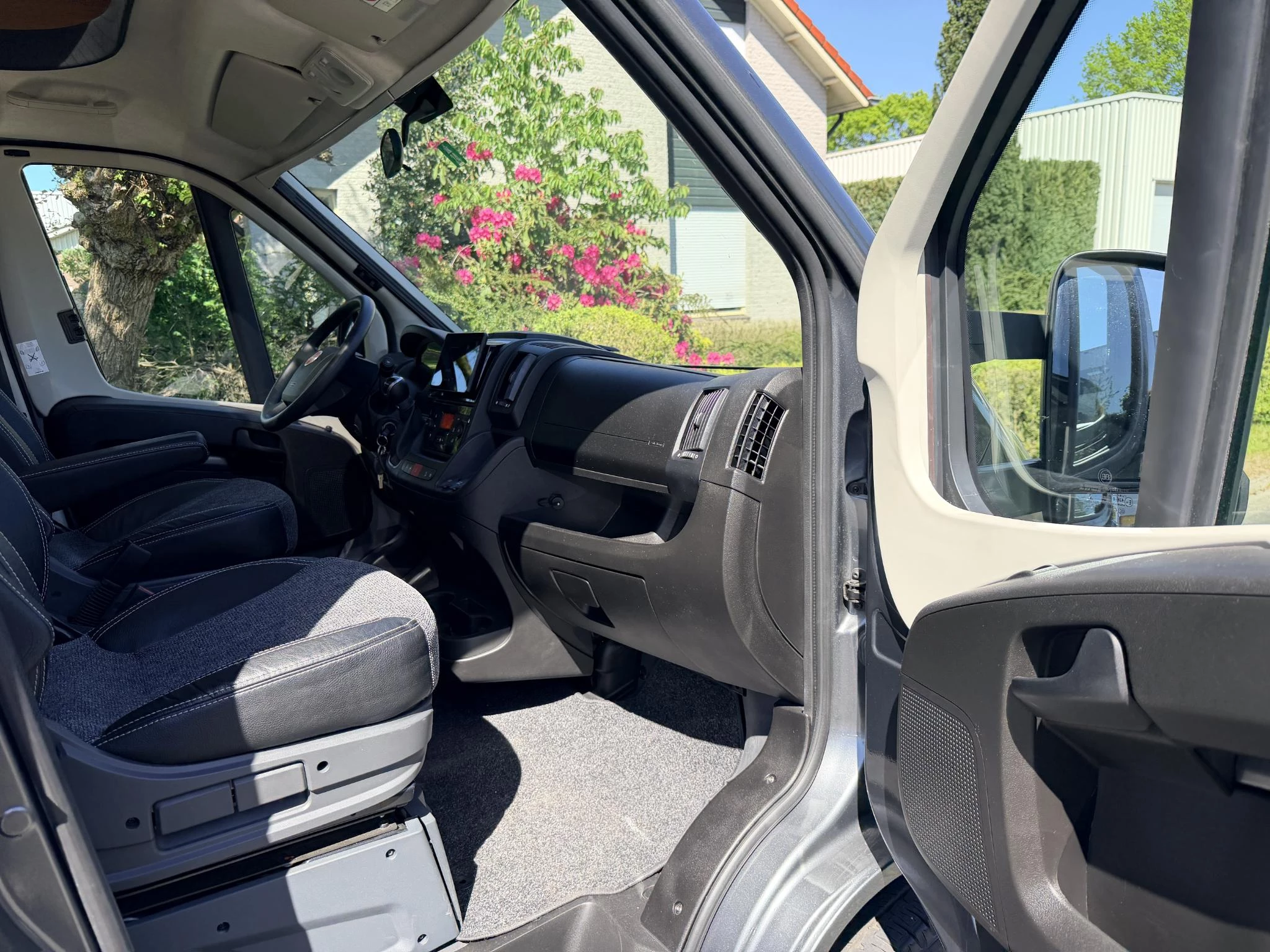 Hoofdafbeelding LMC V646 Fiat 140PK Automaat•Camper•TV•Airco