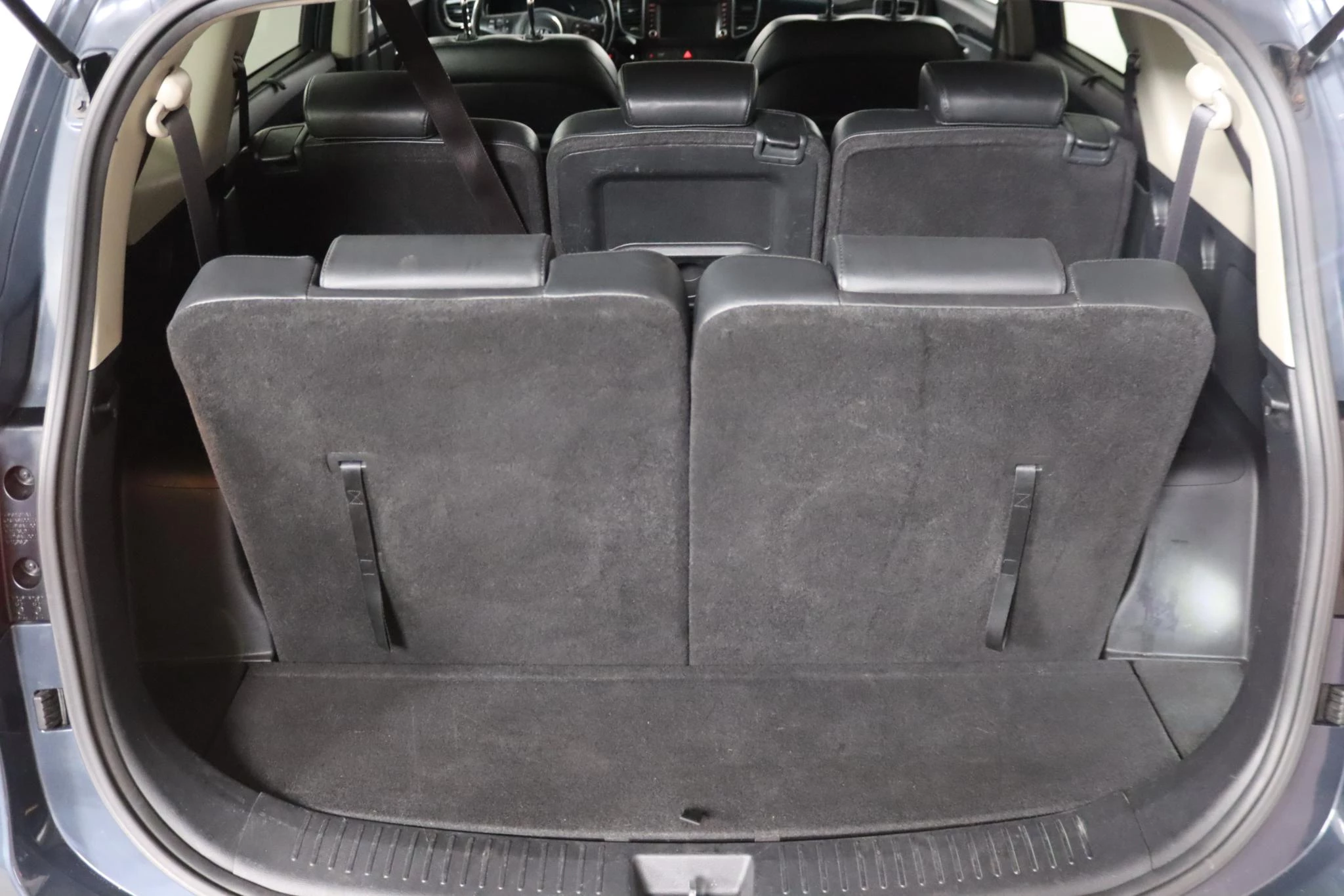 Hoofdafbeelding Kia Carens