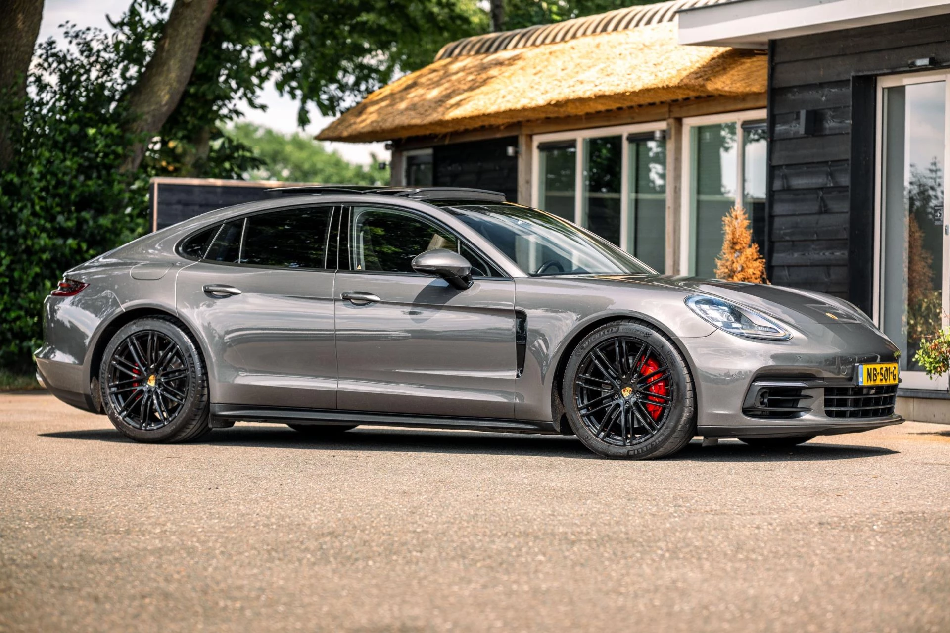 Hoofdafbeelding Porsche Panamera