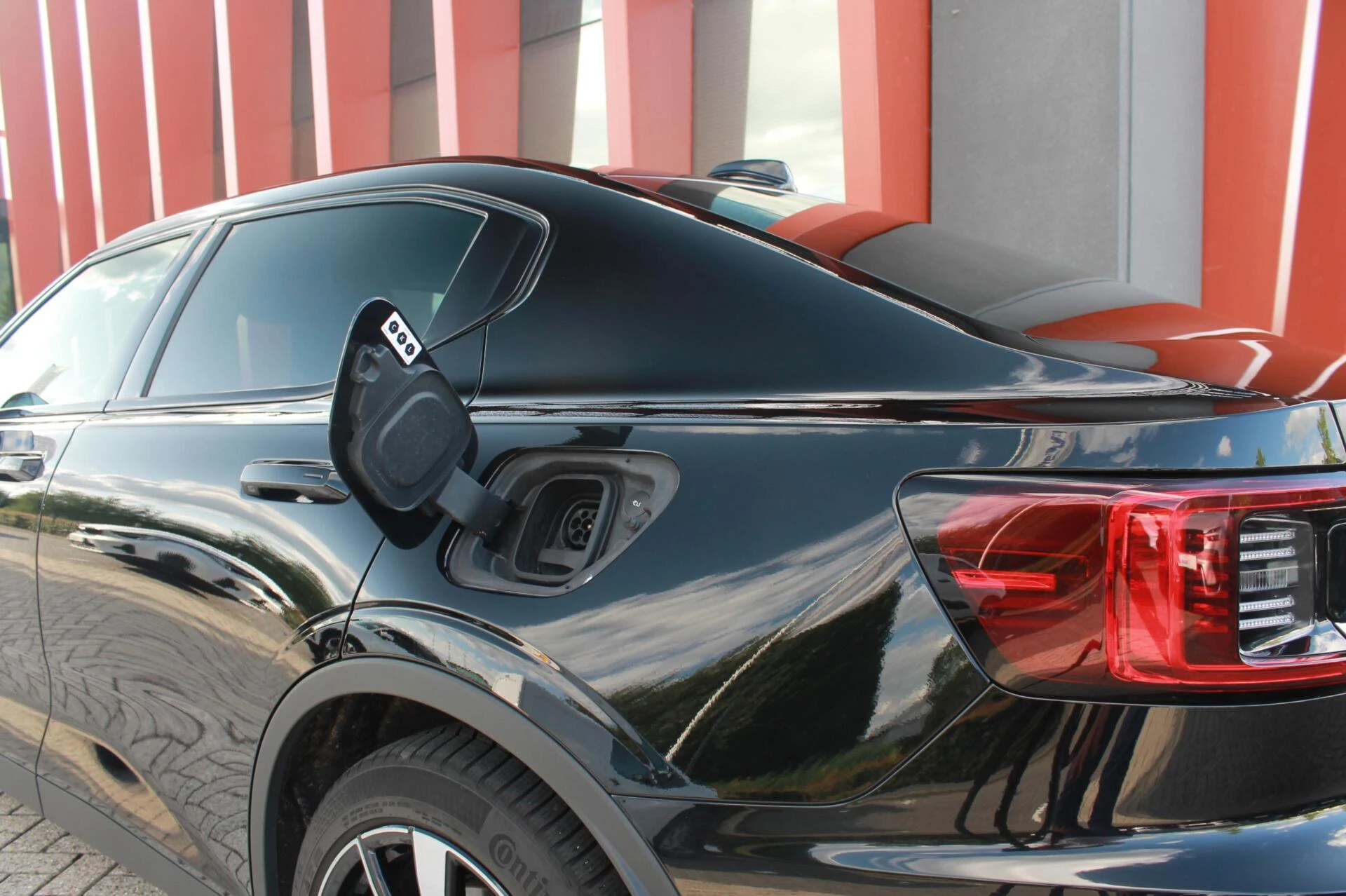 Hoofdafbeelding Polestar 2