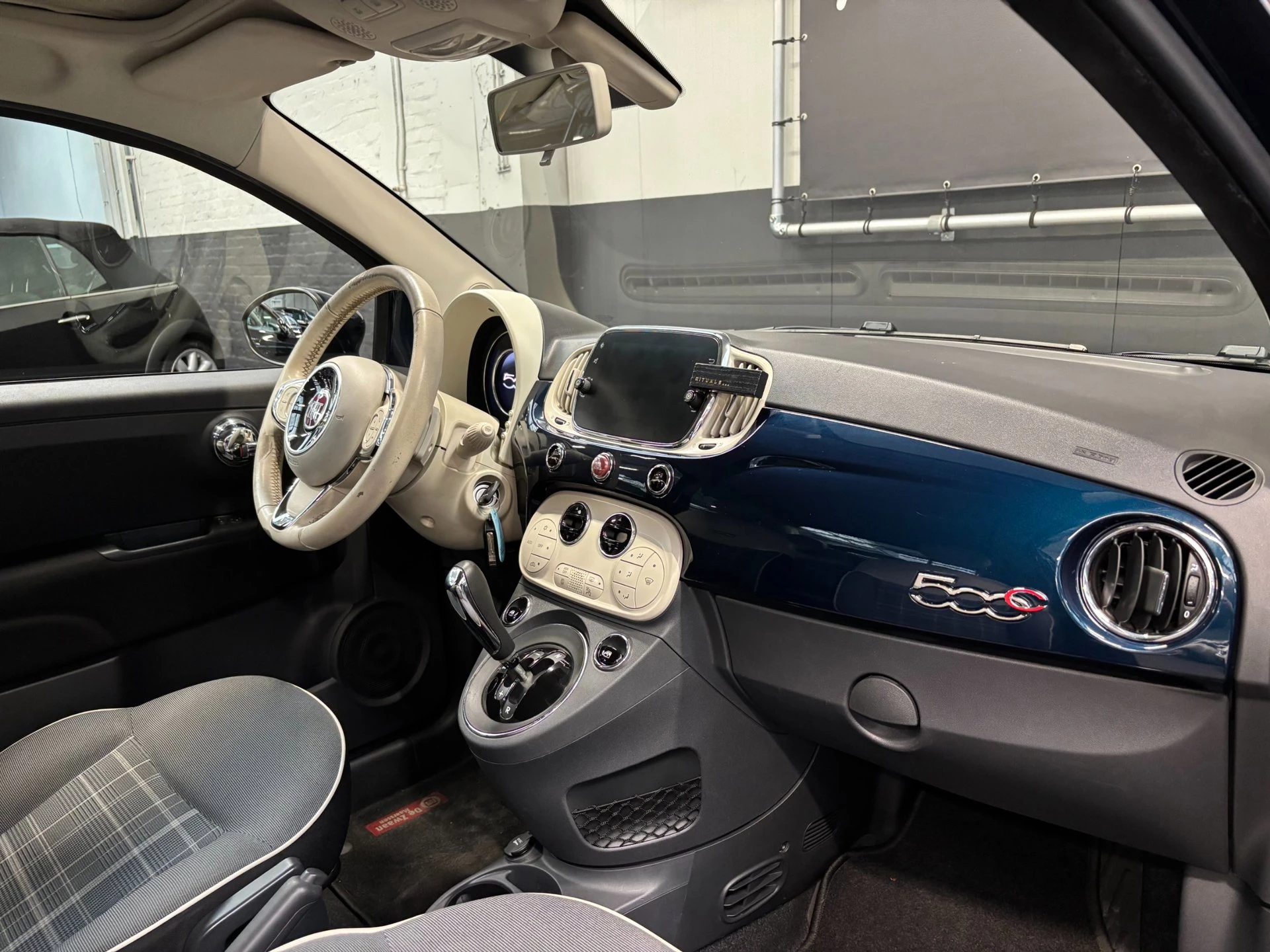 Hoofdafbeelding Fiat 500C