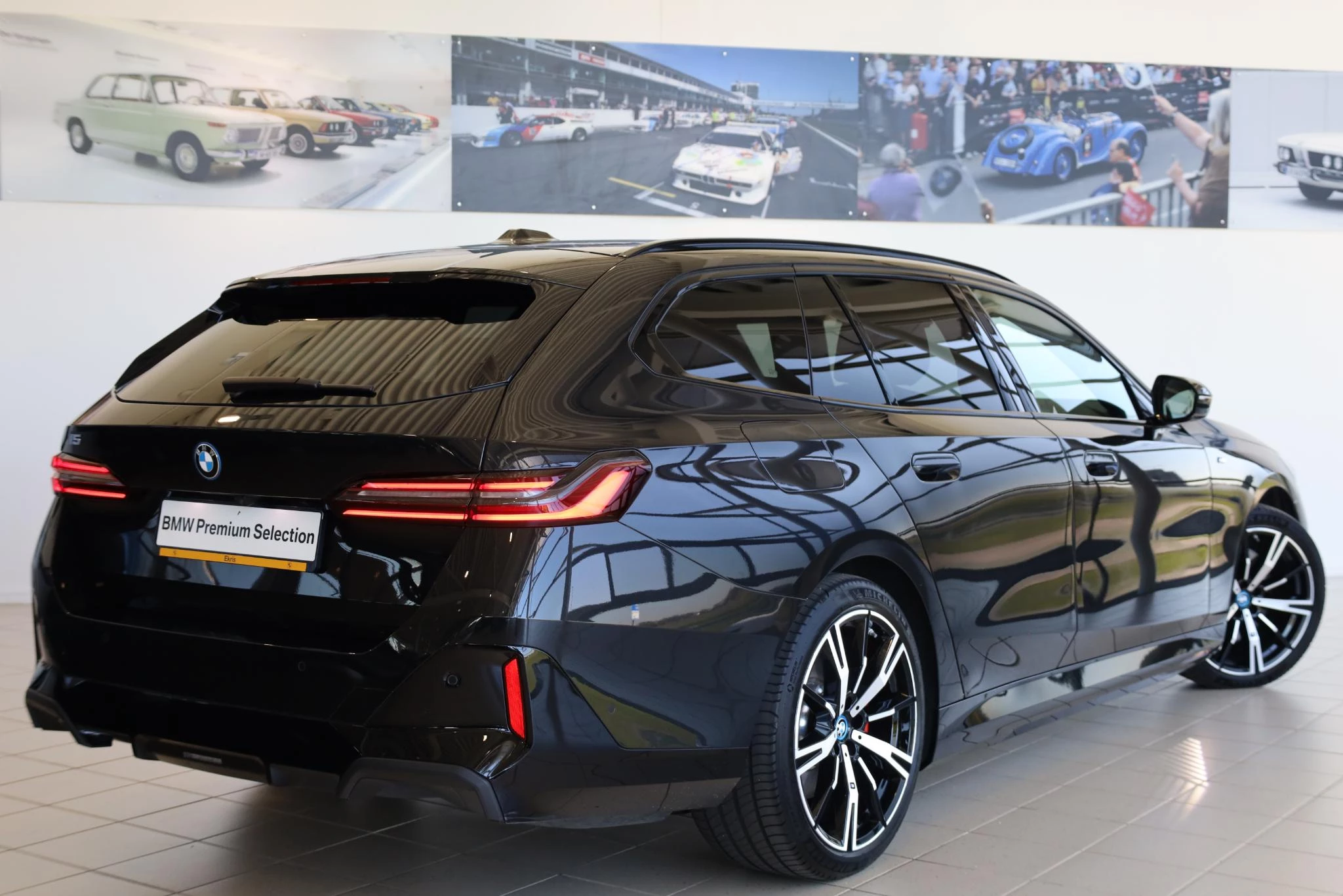 Hoofdafbeelding BMW i5