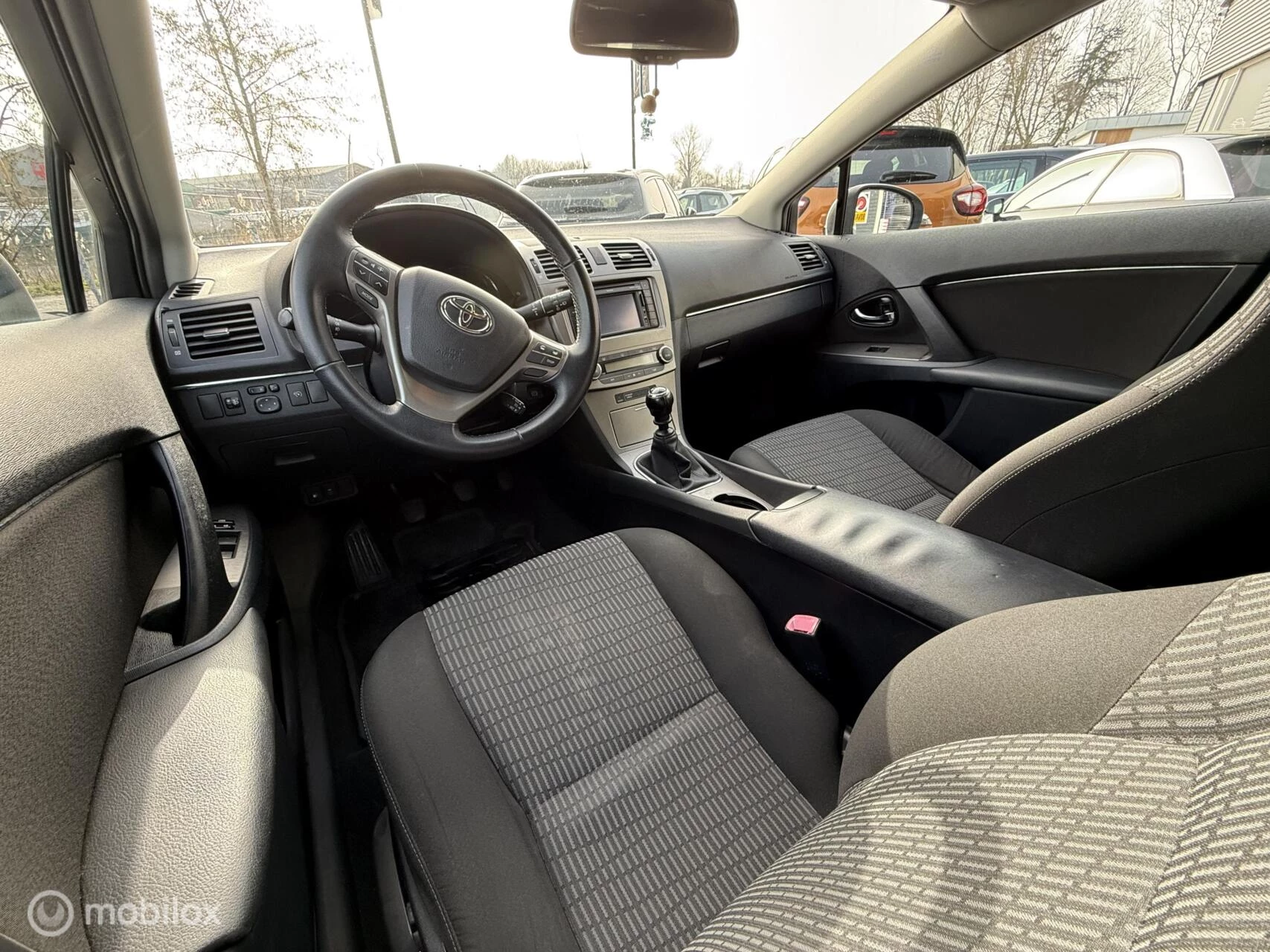 Hoofdafbeelding Toyota Avensis