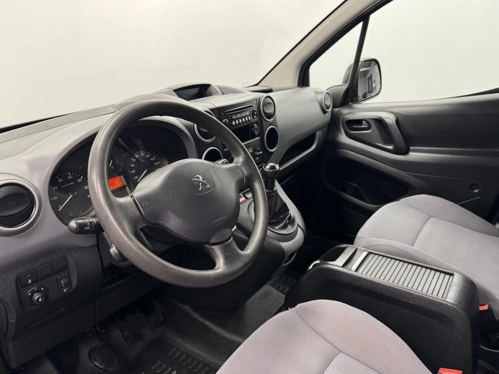 Hoofdafbeelding Peugeot Partner