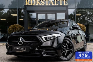 Hoofdafbeelding Mercedes-Benz A-Klasse Mercedes A-klasse A250e AMG|PANO|18''|CARPLAY|PLUG-IN|SFEERV