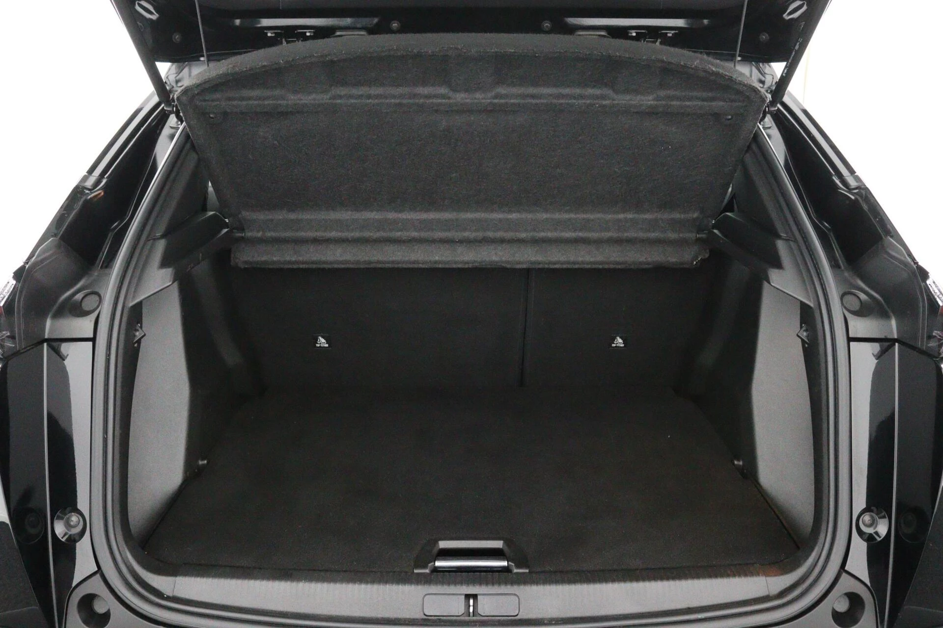 Hoofdafbeelding Peugeot e-2008