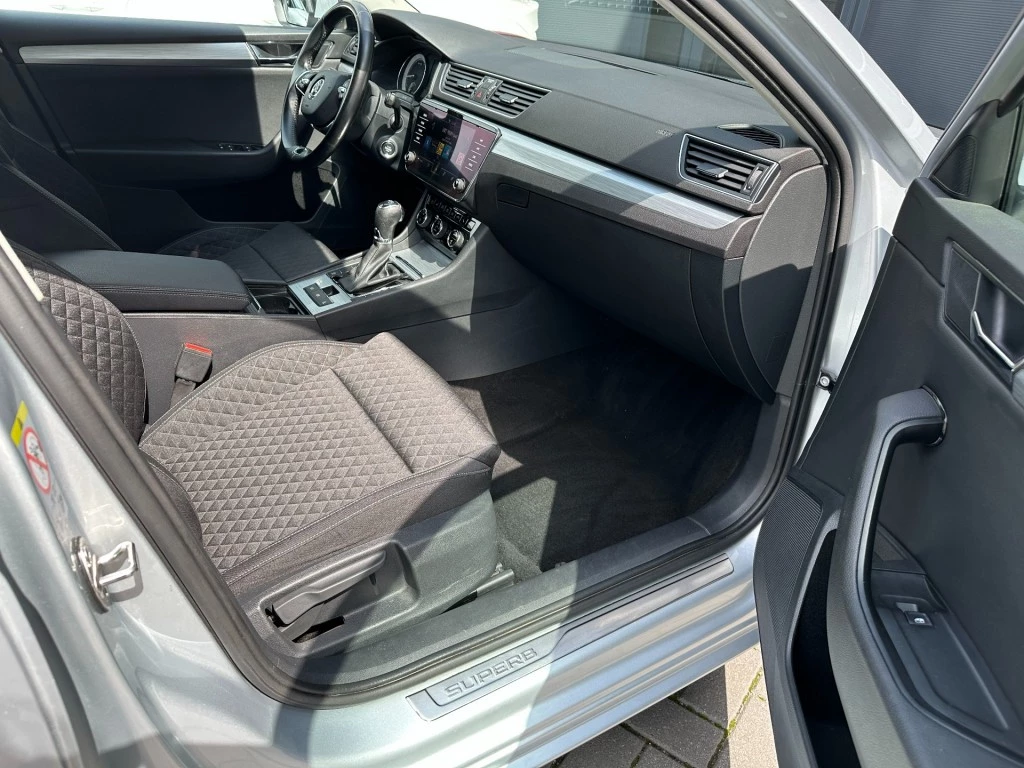Hoofdafbeelding Škoda Superb