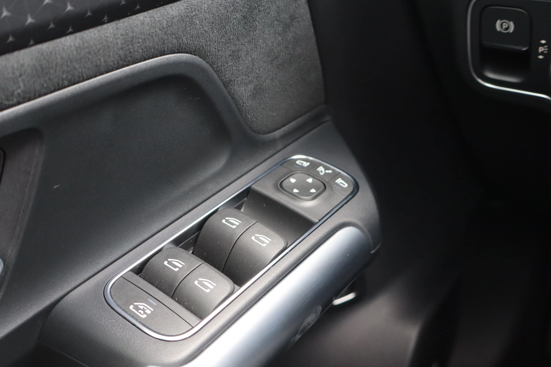 Hoofdafbeelding Mercedes-Benz EQA