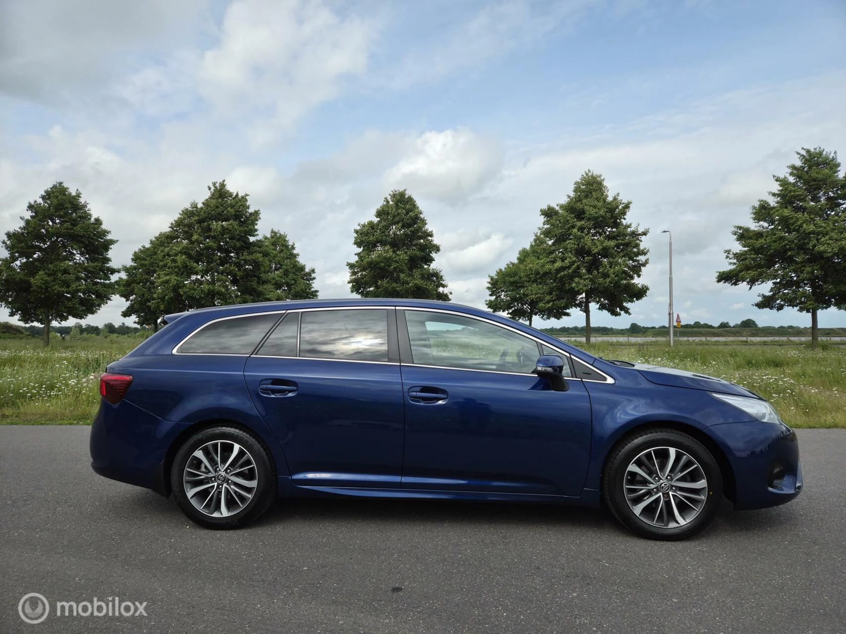 Hoofdafbeelding Toyota Avensis