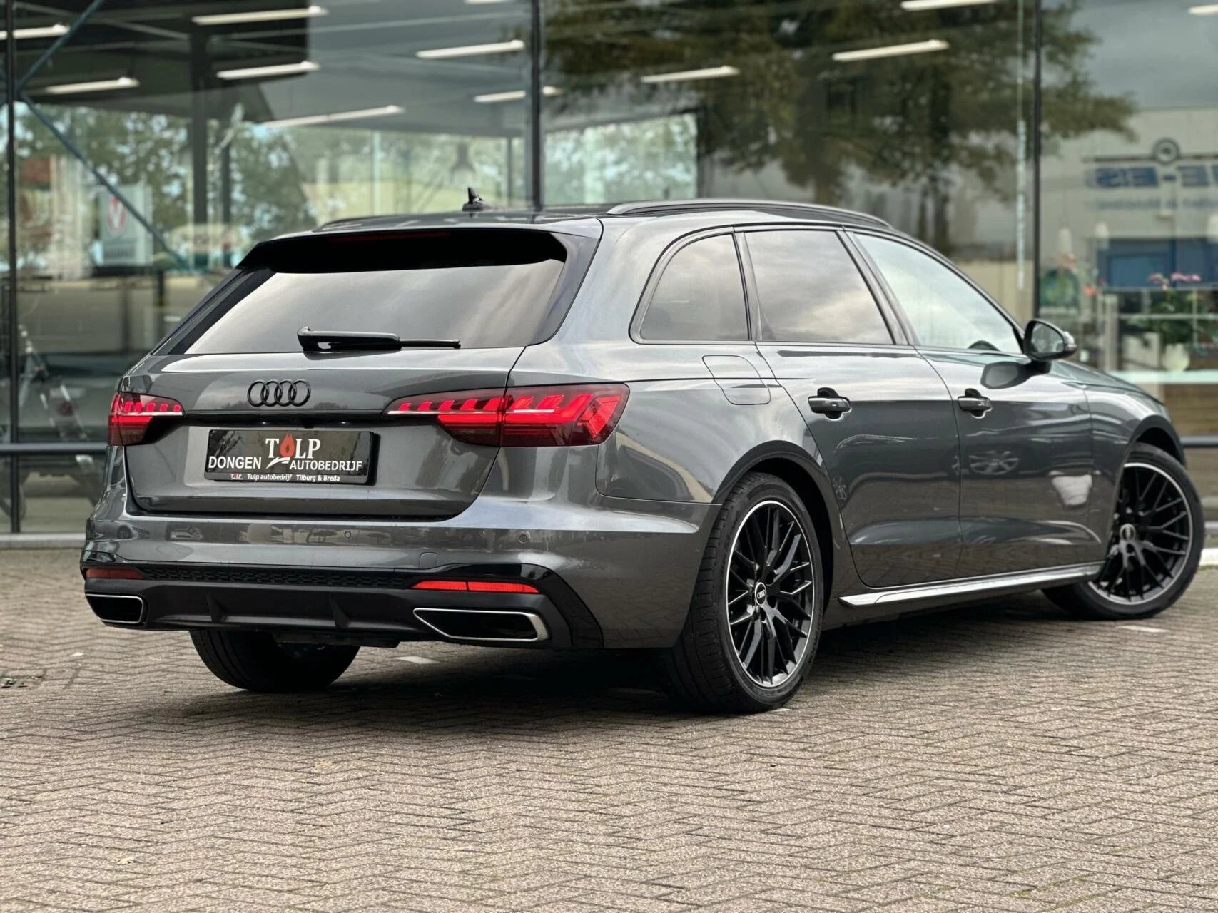 Hoofdafbeelding Audi A4