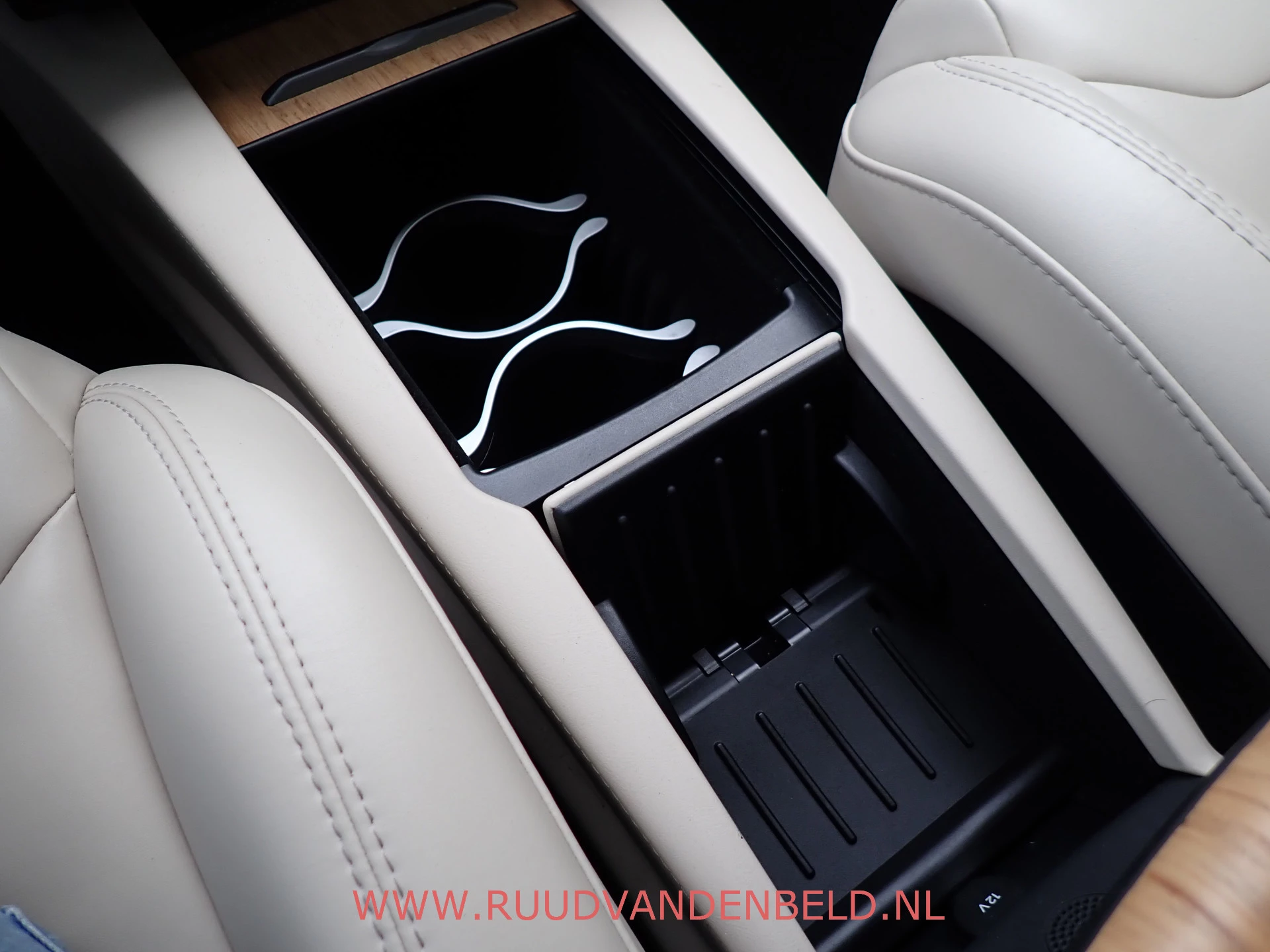 Hoofdafbeelding Tesla Model S