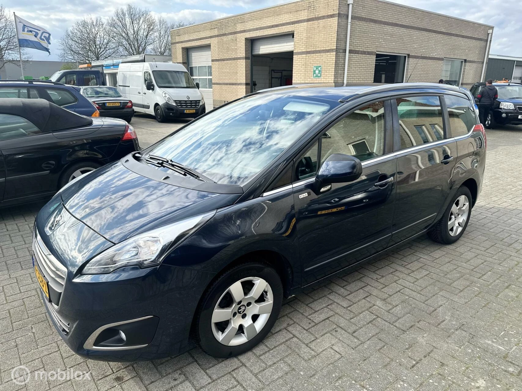 Hoofdafbeelding Peugeot 5008