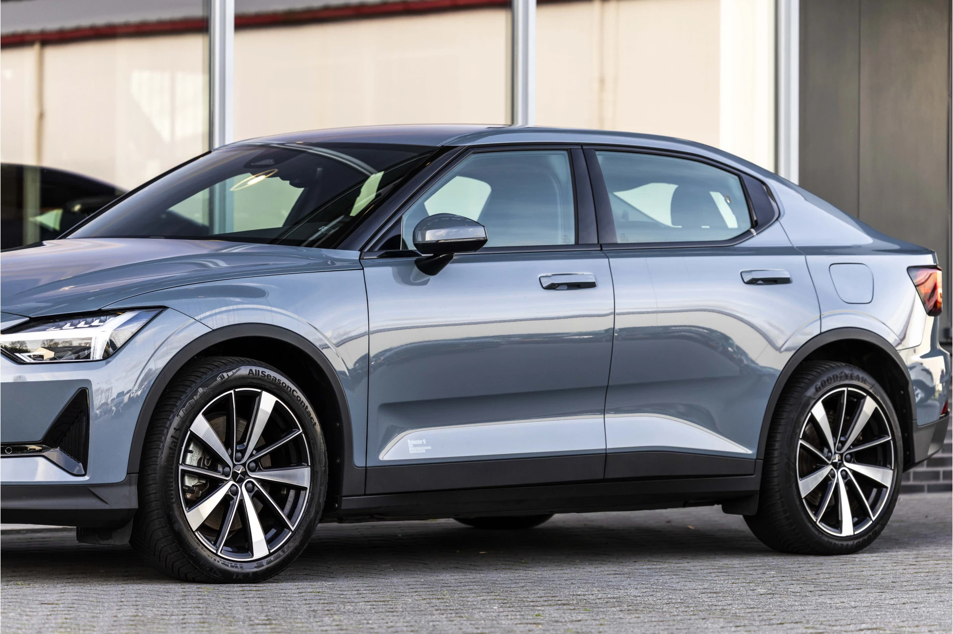 Hoofdafbeelding Polestar 2