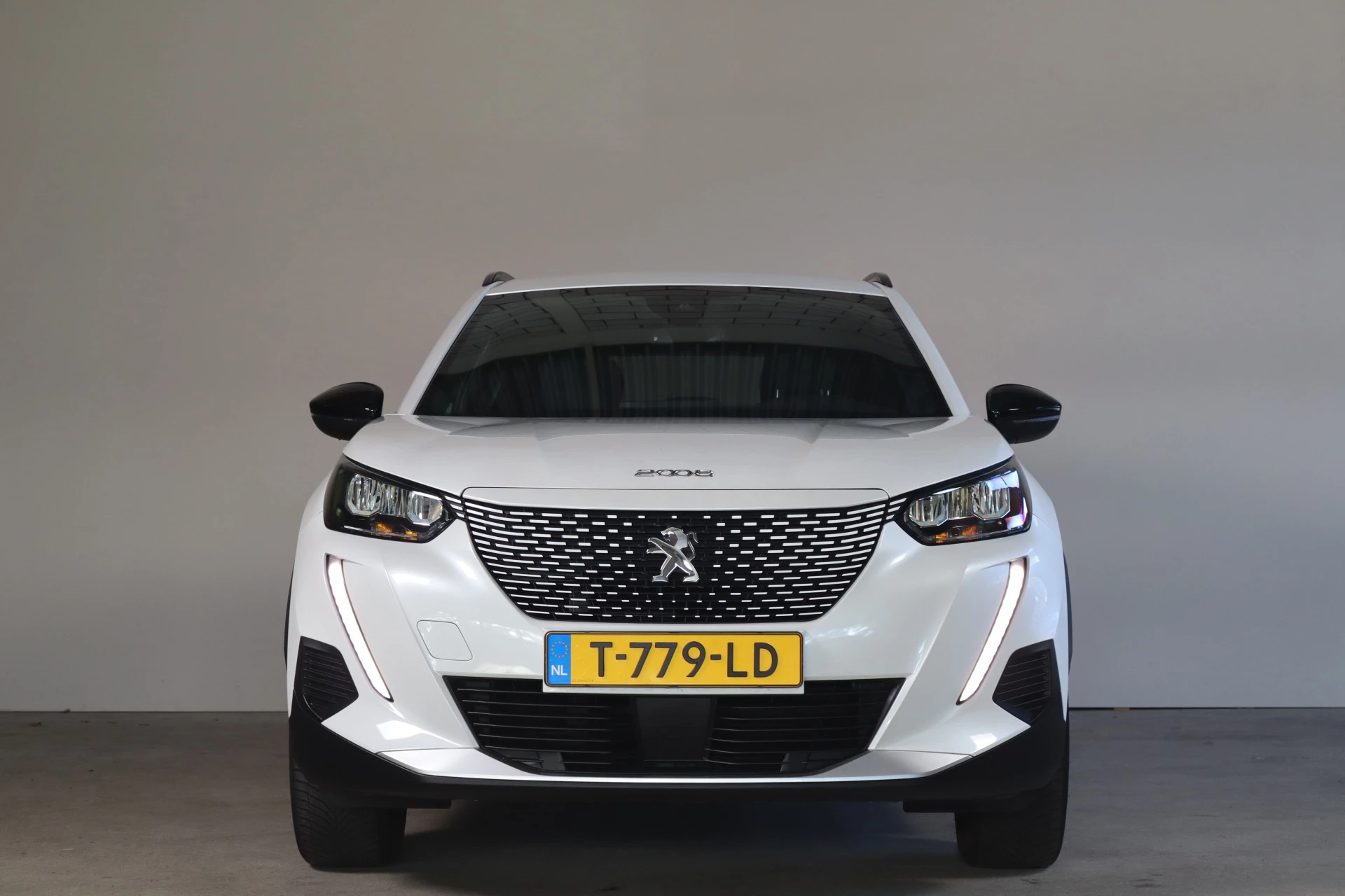 Hoofdafbeelding Peugeot e-2008