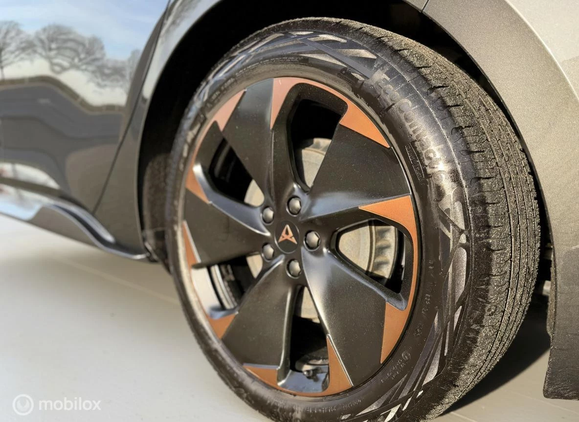 Hoofdafbeelding CUPRA Born