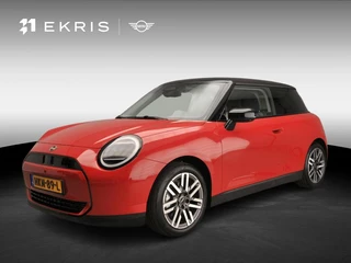 MINI 3-deurs Cooper E Classic Trim / Package L /Panoramadak / Getint glas / Harman-kardon / Park assist / Alu wielen 17 inch