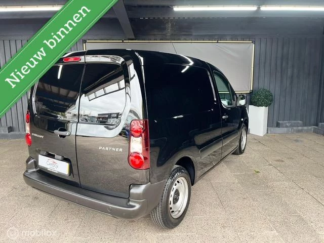 Hoofdafbeelding Peugeot Partner