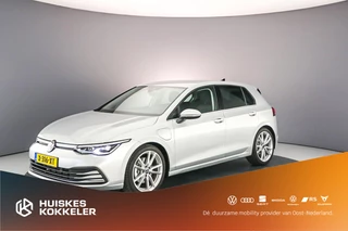 Volkswagen Golf Style 1.4 eHybrid PHEV 204pk DSG Automaat Adaptive cruise control, Achteruitrijcamera, Airco, DAB, Stoelverwarming, Parkeersensoren, Stuurwiel verwarmd