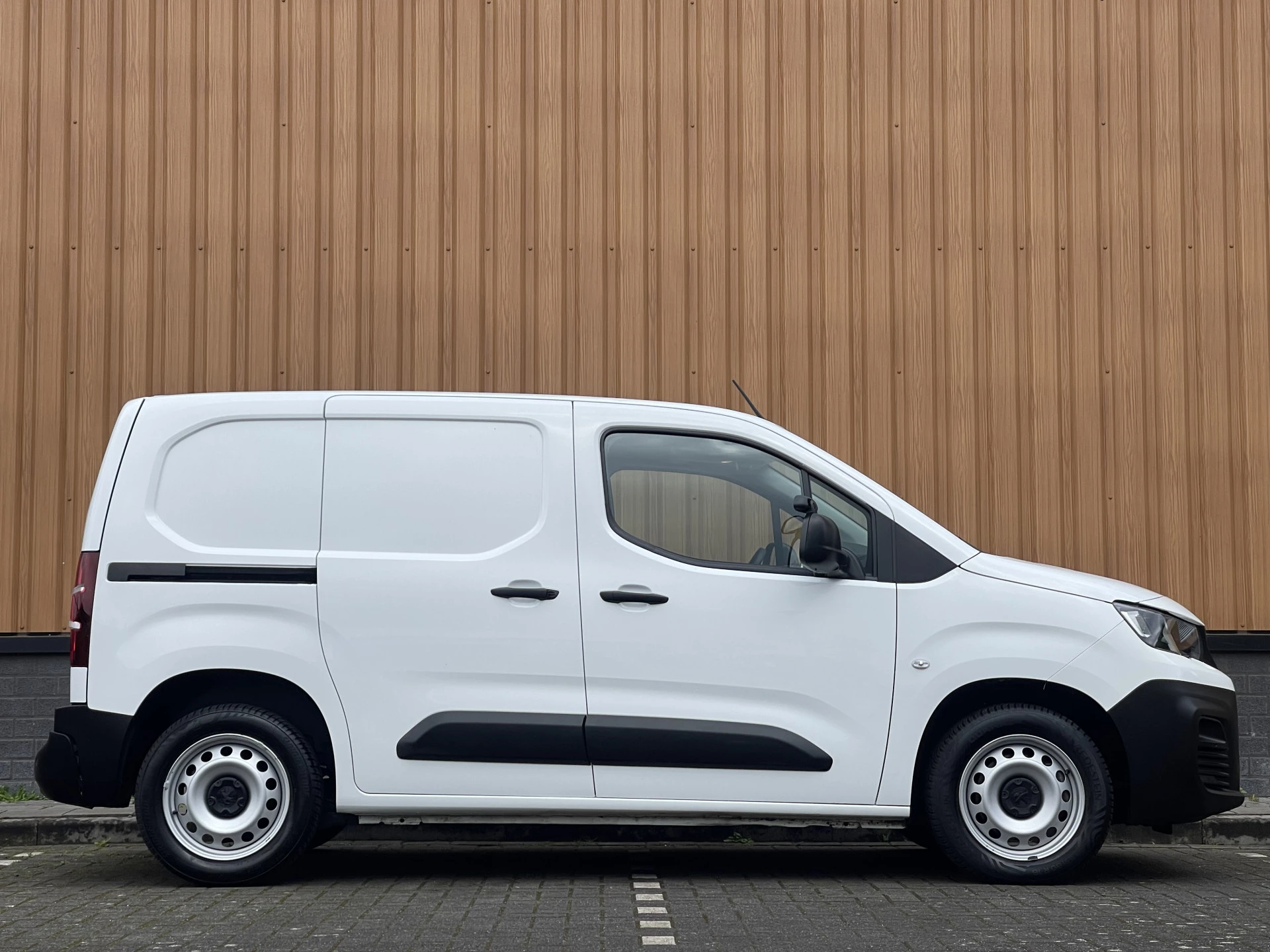 Hoofdafbeelding Peugeot Partner