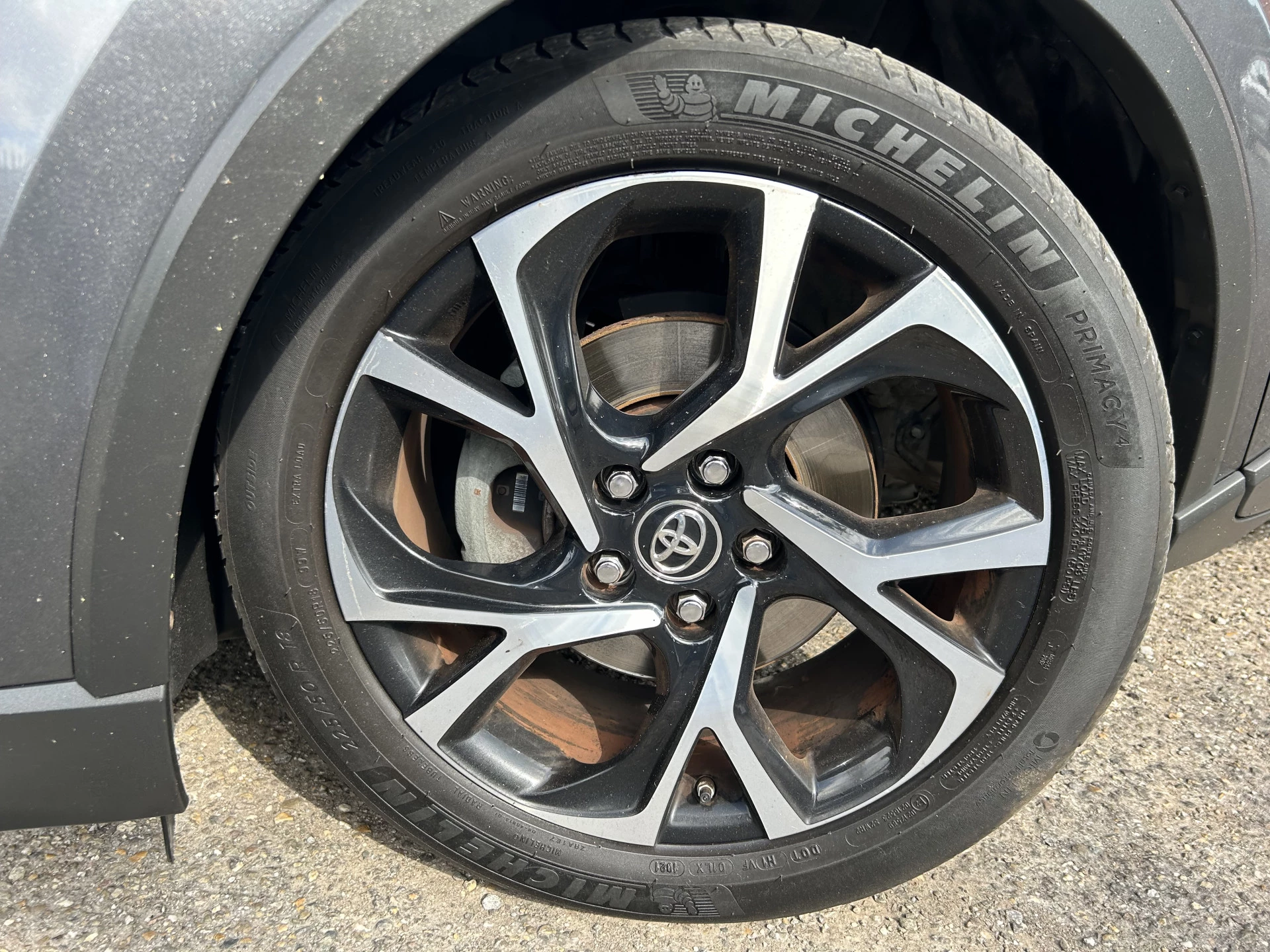 Hoofdafbeelding Toyota C-HR