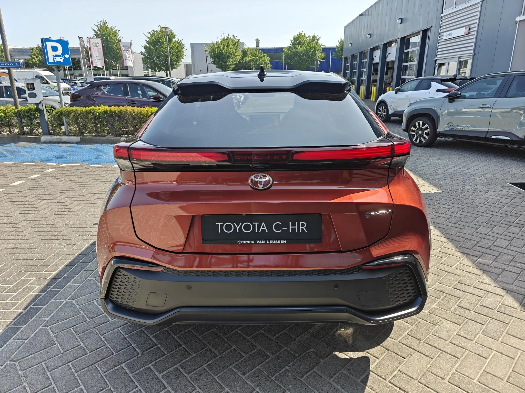 Hoofdafbeelding Toyota C-HR