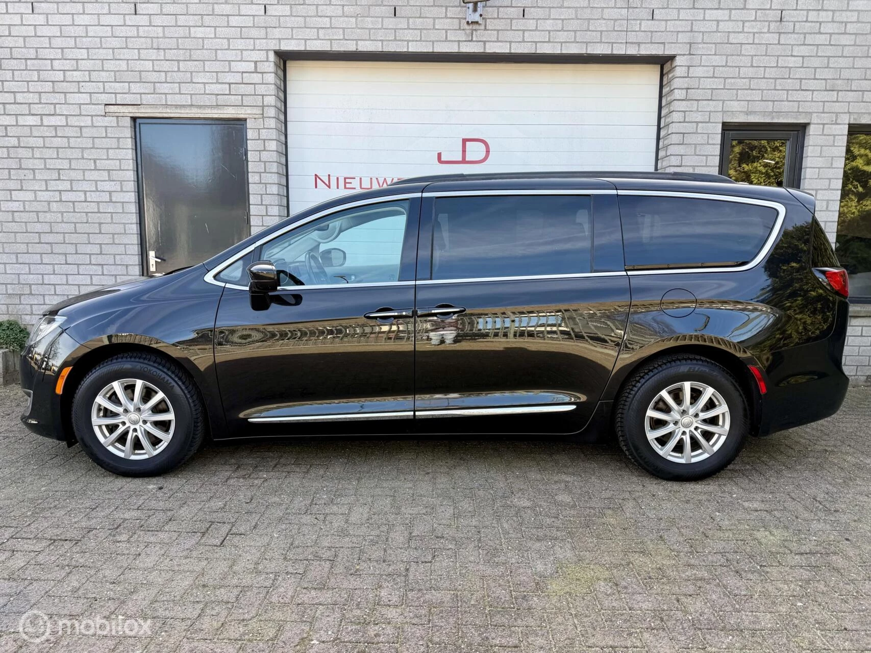 Hoofdafbeelding Chrysler Pacifica