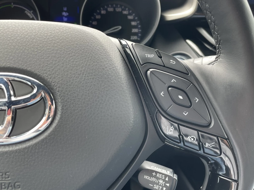 Hoofdafbeelding Toyota C-HR