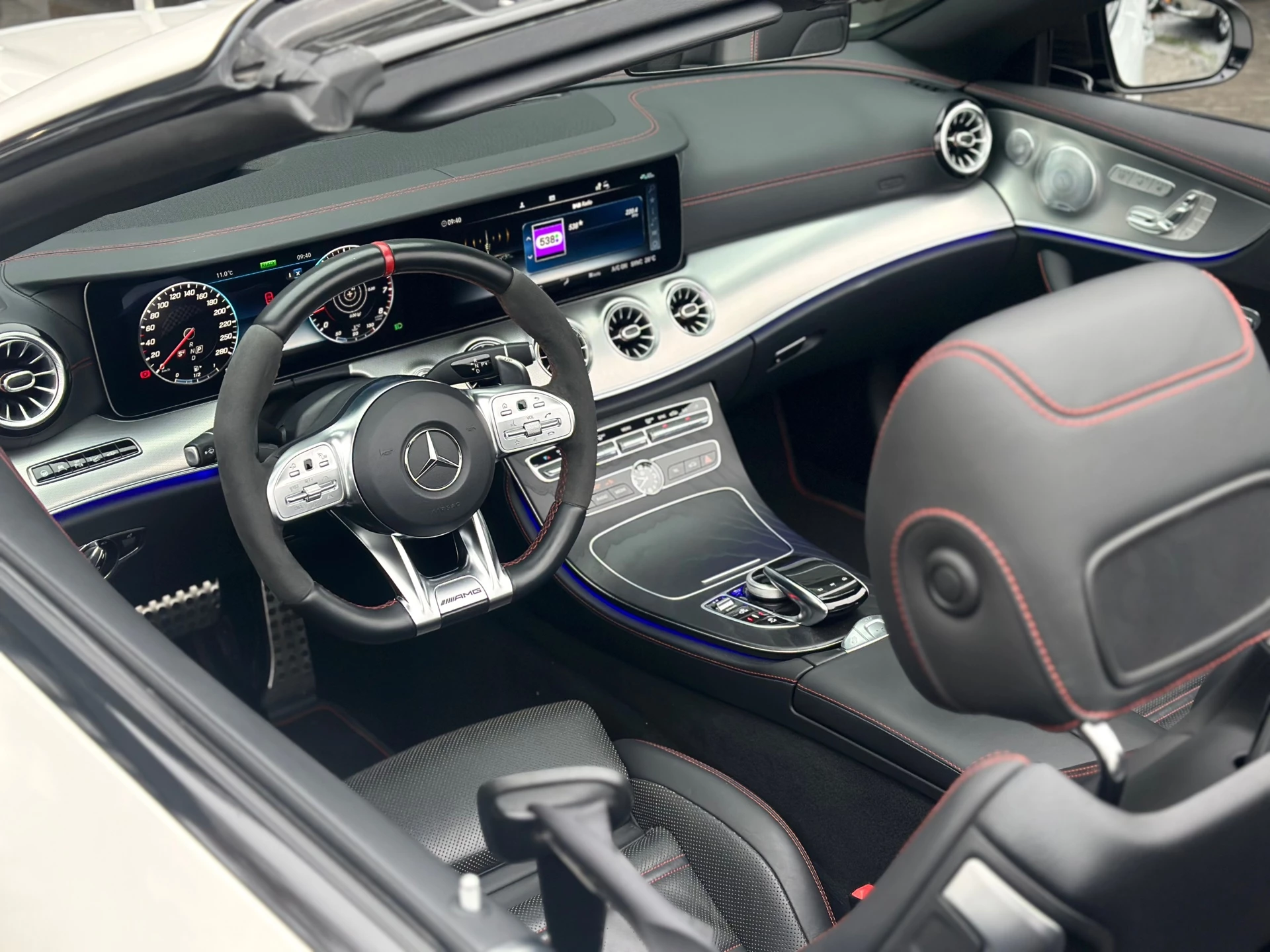 Hoofdafbeelding Mercedes-Benz E-Klasse